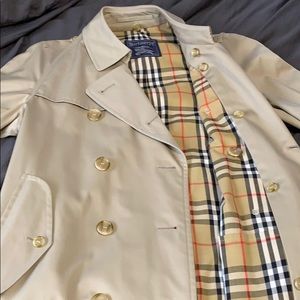 VINTAGE BURBERY’S TRENCH COAT $350!